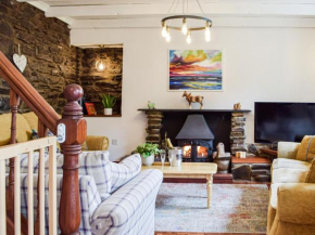 Ty Lewis Cottage